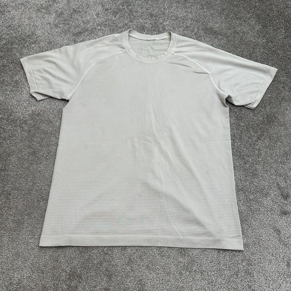 Lululemon Active T-Shirt Women Medium Light Gray Crew Neck Short Sleeve Athletic